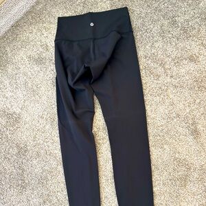 Lululemon Wonder Train high rise leggings.